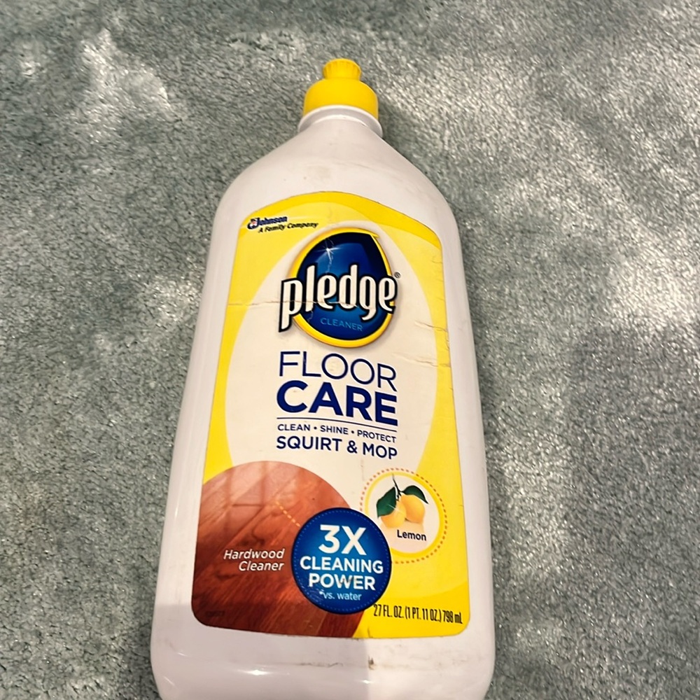 Pledge Floor Care Hardwood Cleaner Squirt & Mop Lemon 27 fl oz